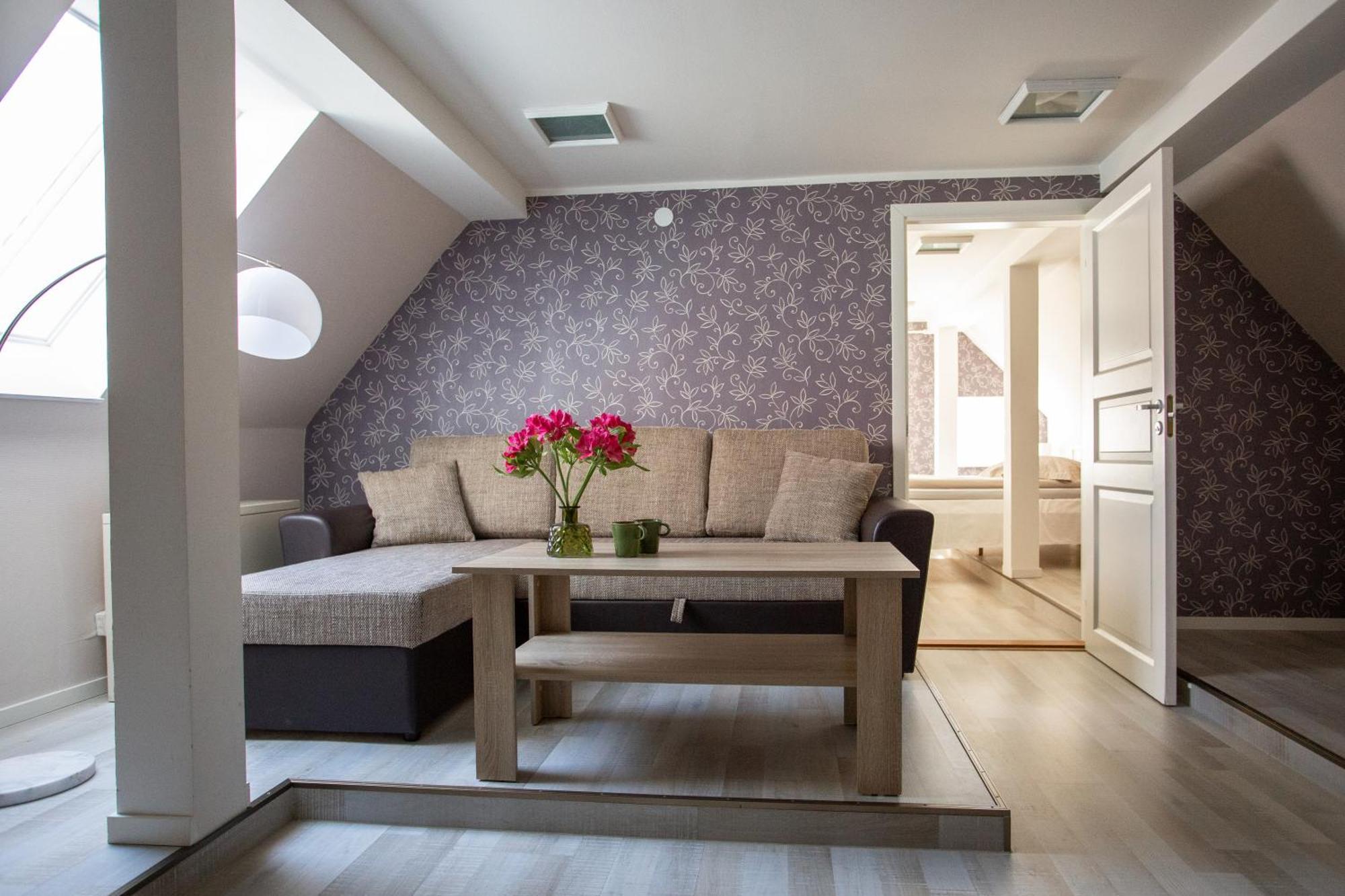 Suviste Guesthouse Курессааре Екстер'єр фото