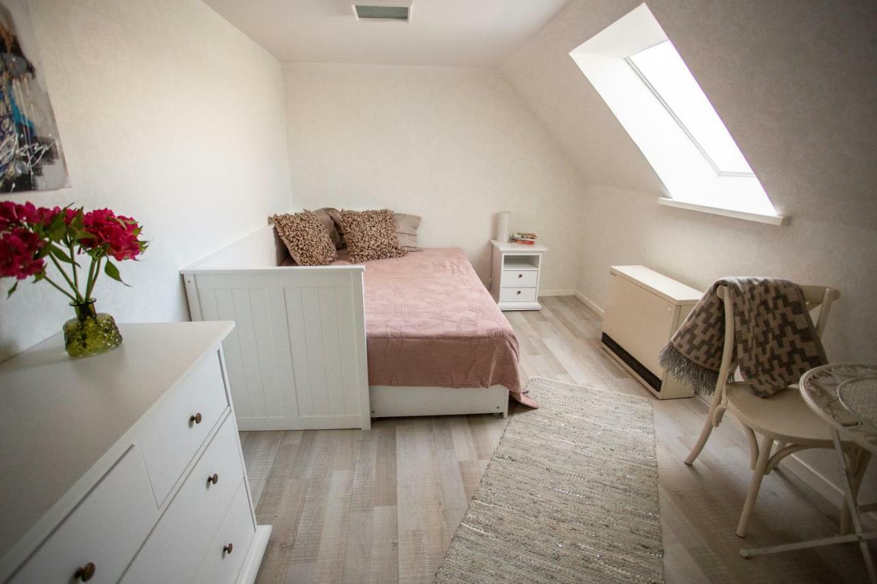 Suviste Guesthouse Курессааре Екстер'єр фото