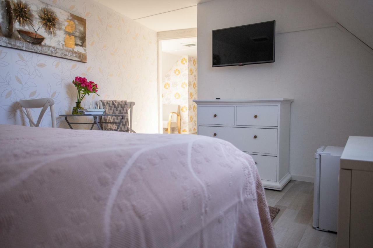 Suviste Guesthouse Курессааре Екстер'єр фото