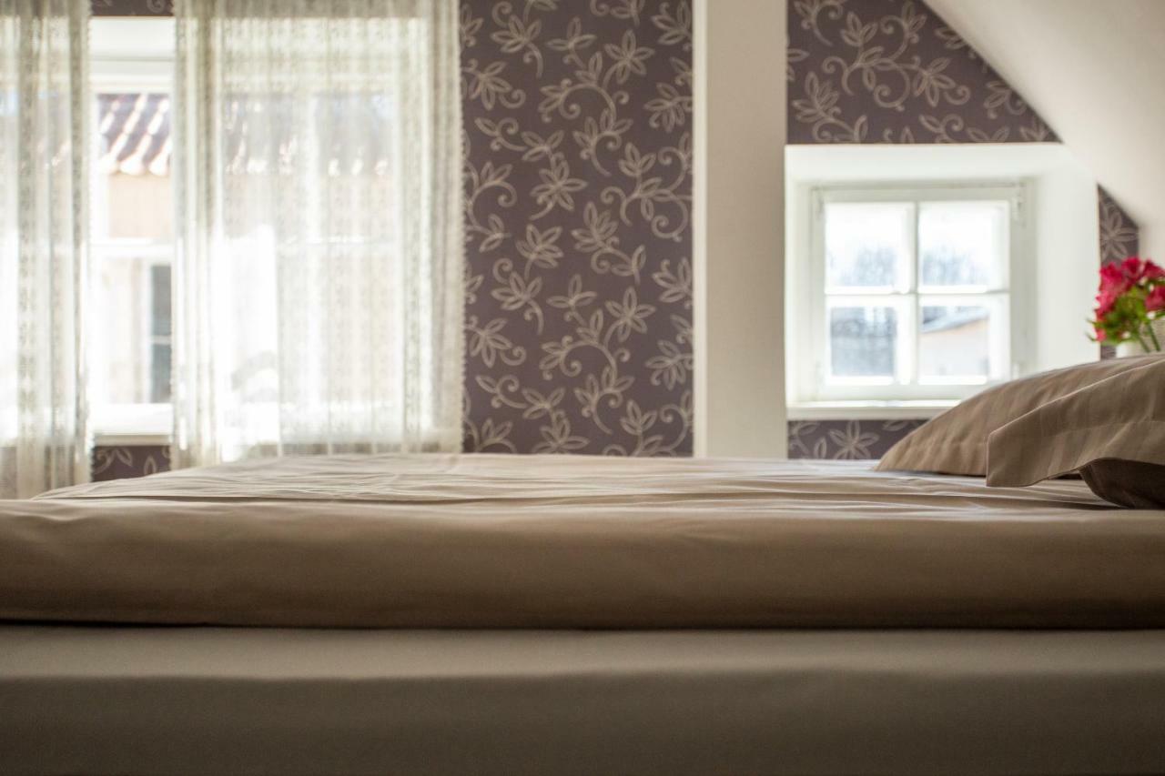 Suviste Guesthouse Курессааре Екстер'єр фото
